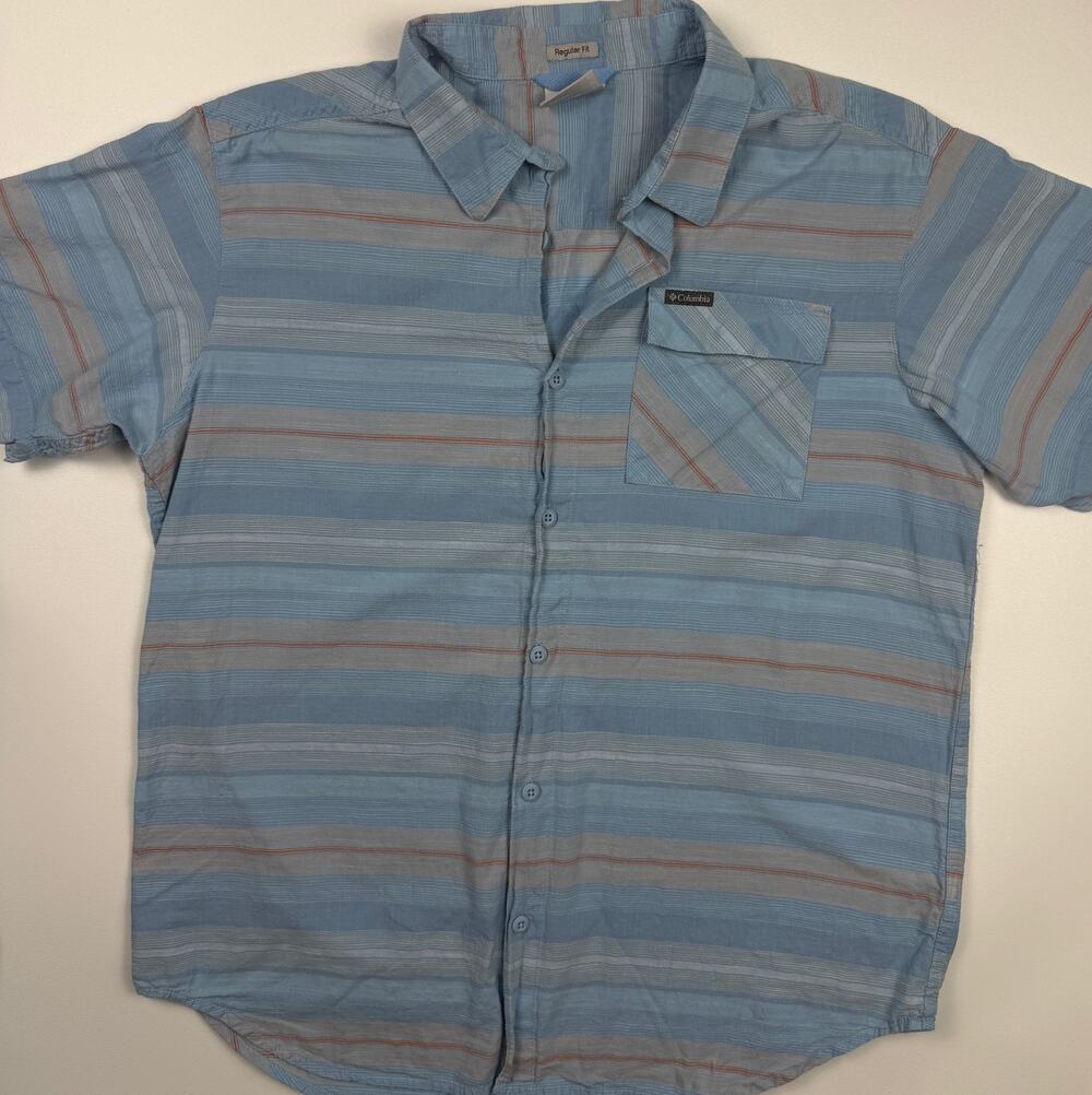 Columbia Men's Large Blue Striped Short Sleeve Button Up Shirt Pocket Casual